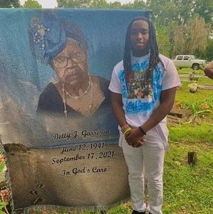 Meet your Posher, Jermaine